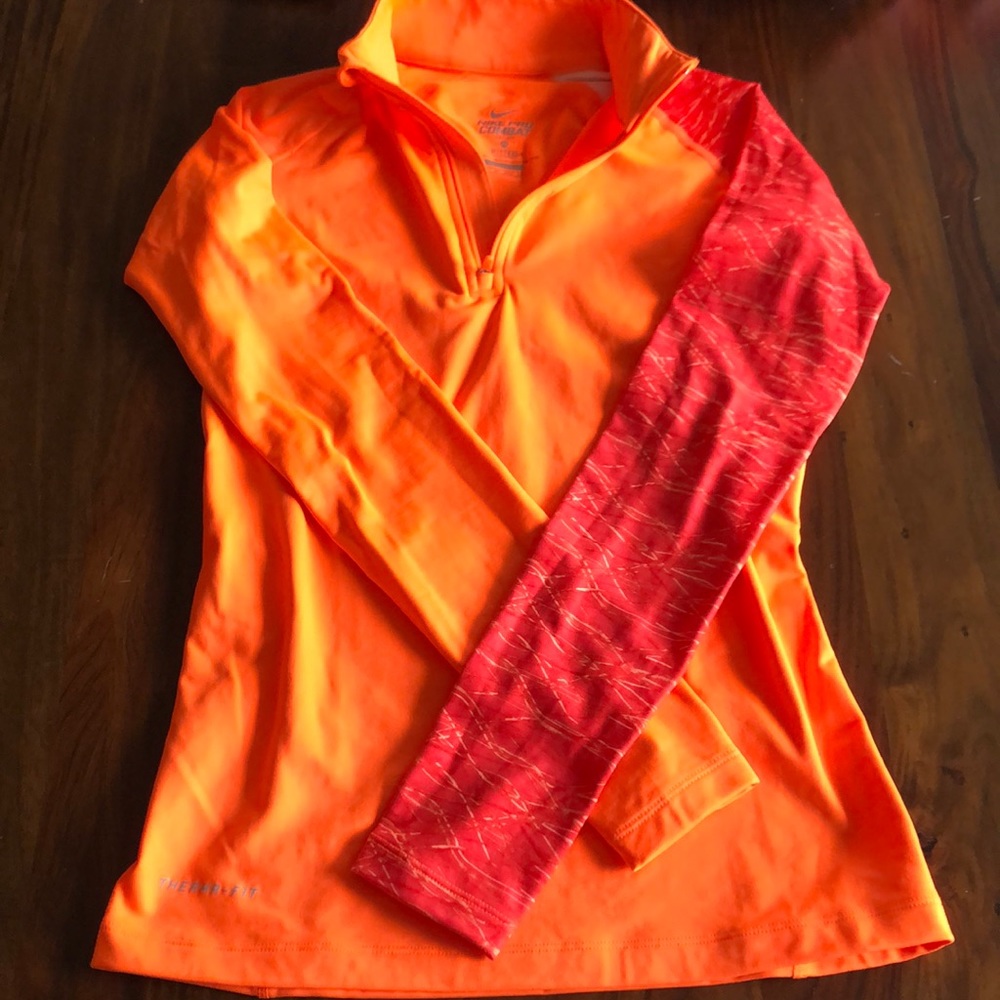 Nike women’s pro combat fitted 1/4 zip